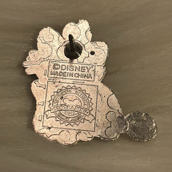 Disney Aristocats Marie 2015 Trading Pin - Picture 4 of 4
